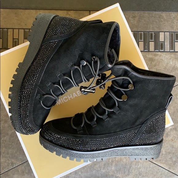 MICHAEL KORS MARLEY BOOTIE SUEDE BLACK - Picture 1 of 16